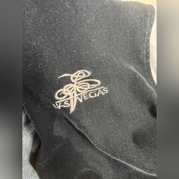 Store Close Mid Of Nov!! LAS VEGAS VELVET VARSITY JACKET BY LULU XXL - Picture 3 of 5